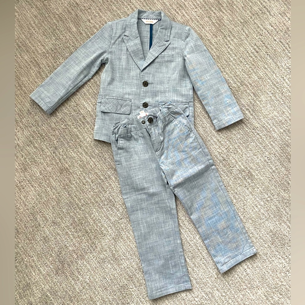EUC Boys Toddler Suit - 3T (